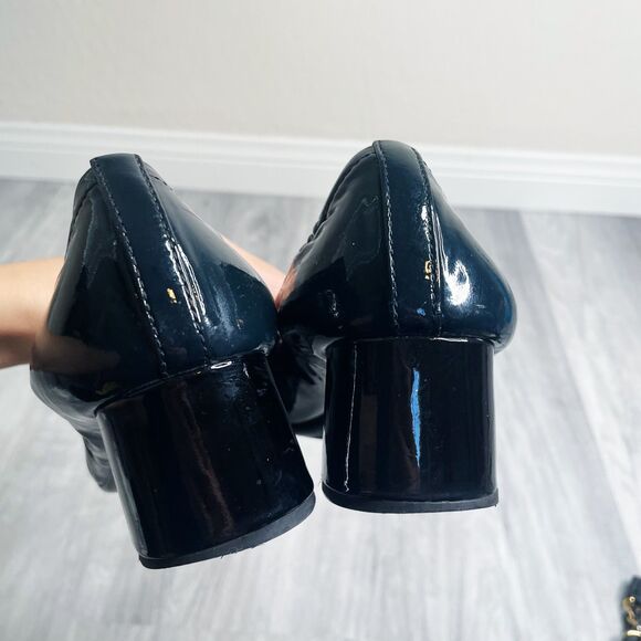 Prada Patent Bow Heels - Picture 3 of 10